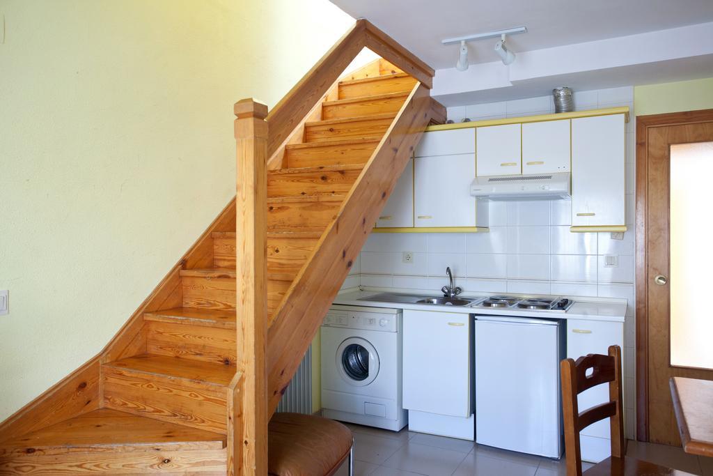 Apartamentos Cambras ハカ エクステリア 写真